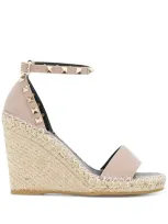 Valentino Garavani Rockstud Sandals In Neutrals