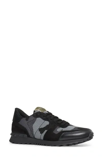 Valentino Garavani Camouflage Rockrunner Low-top Sneakers In Black