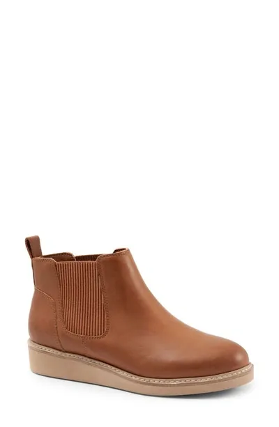 Softwalkr Wildwood Chelsea Boot In Luggage