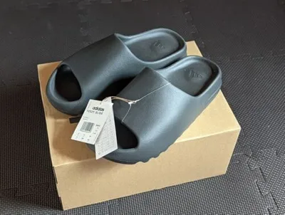 Pre-owned Yeezy Adidas  Slide Onyx Eu: 46 - Us: 11 - Uk: 11 Neu Ds