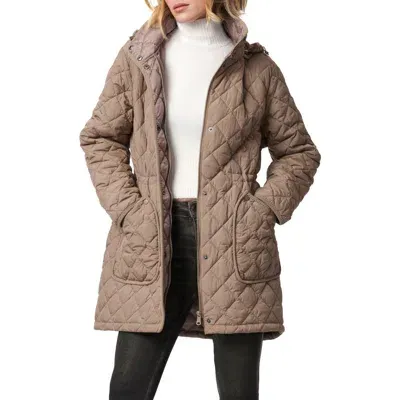 Bernardo Diamond Quilted Hooded Puffer Coat In Dusty Taupe