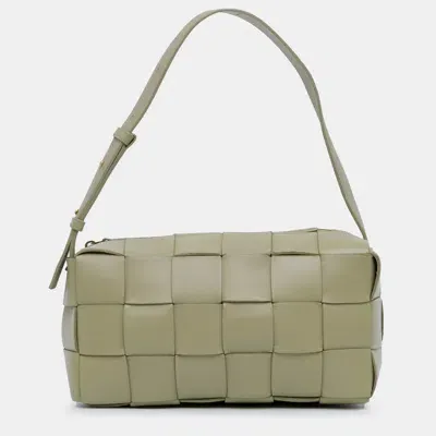 Pre-owned Bottega Veneta Medium Intrecciato Brick Cassette In Green