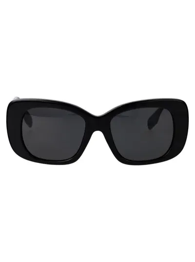 Burberry Sunglasses In 300187 Black