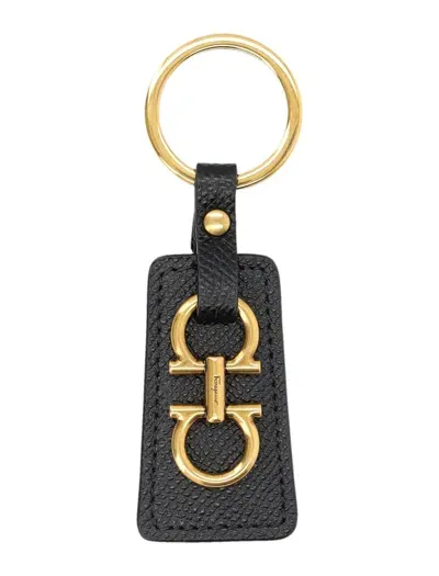 Ferragamo The Gancini Keyring In Nero