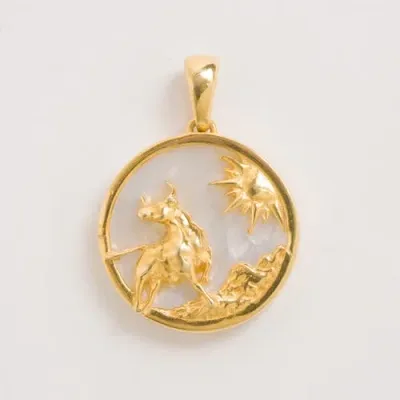 Freya Rose Zodiac Pendant In Gold