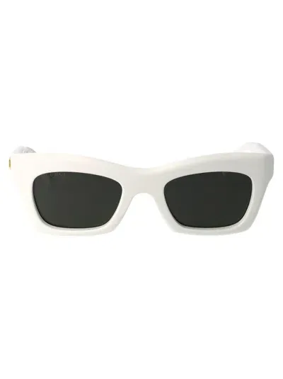 Gucci Sunglasses In White