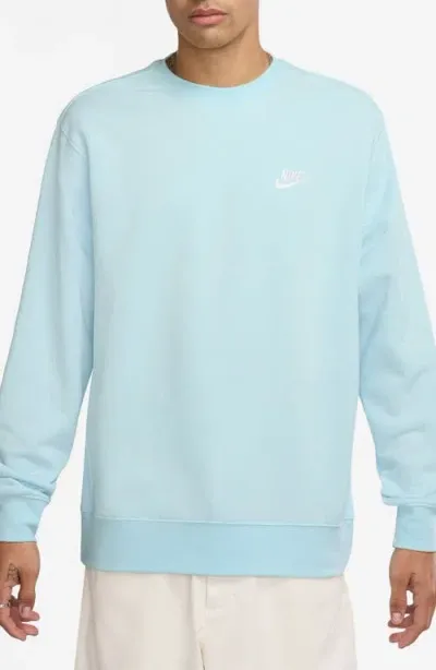 Nike Club Crewneck Sweatshirt In Glacier Blue/white