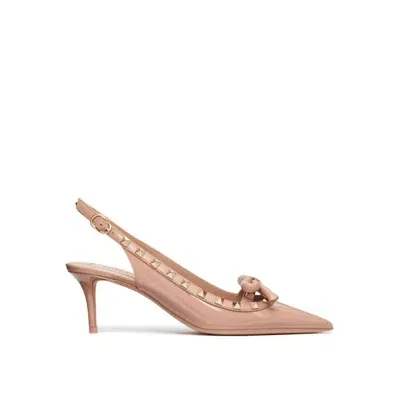 Valentino Garavani Rockstud Bow 60 Slingback Pumps In Beige