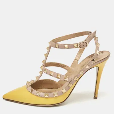 Pre-owned Valentino Garavani Yellow/beige Leather Rockstud Pumps Size 39