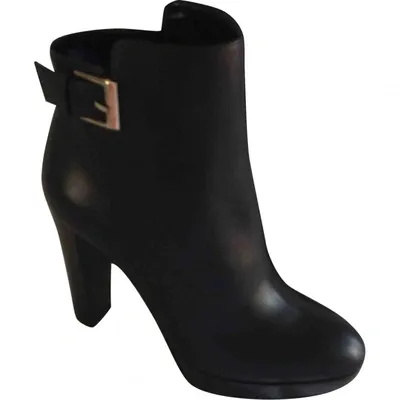 Pre-owned Sergio Rossi Leather Ankle Boots In Black