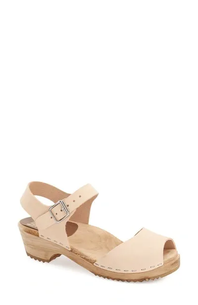 Mia 'anja' Clog Sandal In Natural Leather