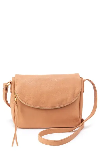 Hobo Fern Crossbody Messenger Bag In Sandstorm