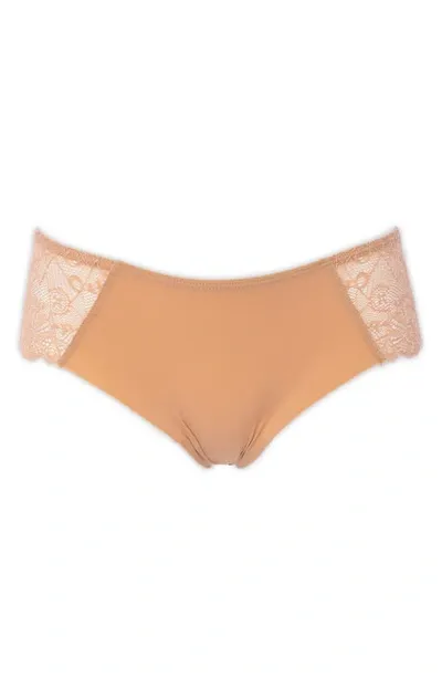 Huit Grand Boyshorts In Beige