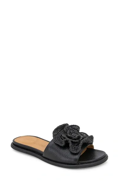 Gentle Souls By Kenneth Cole Lucy Slide Sandal In Black Leather